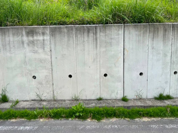 Mur de soutènement en pierre naturelle